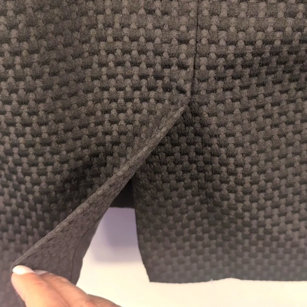 Ann Taylor Black pencil skirt size 14
